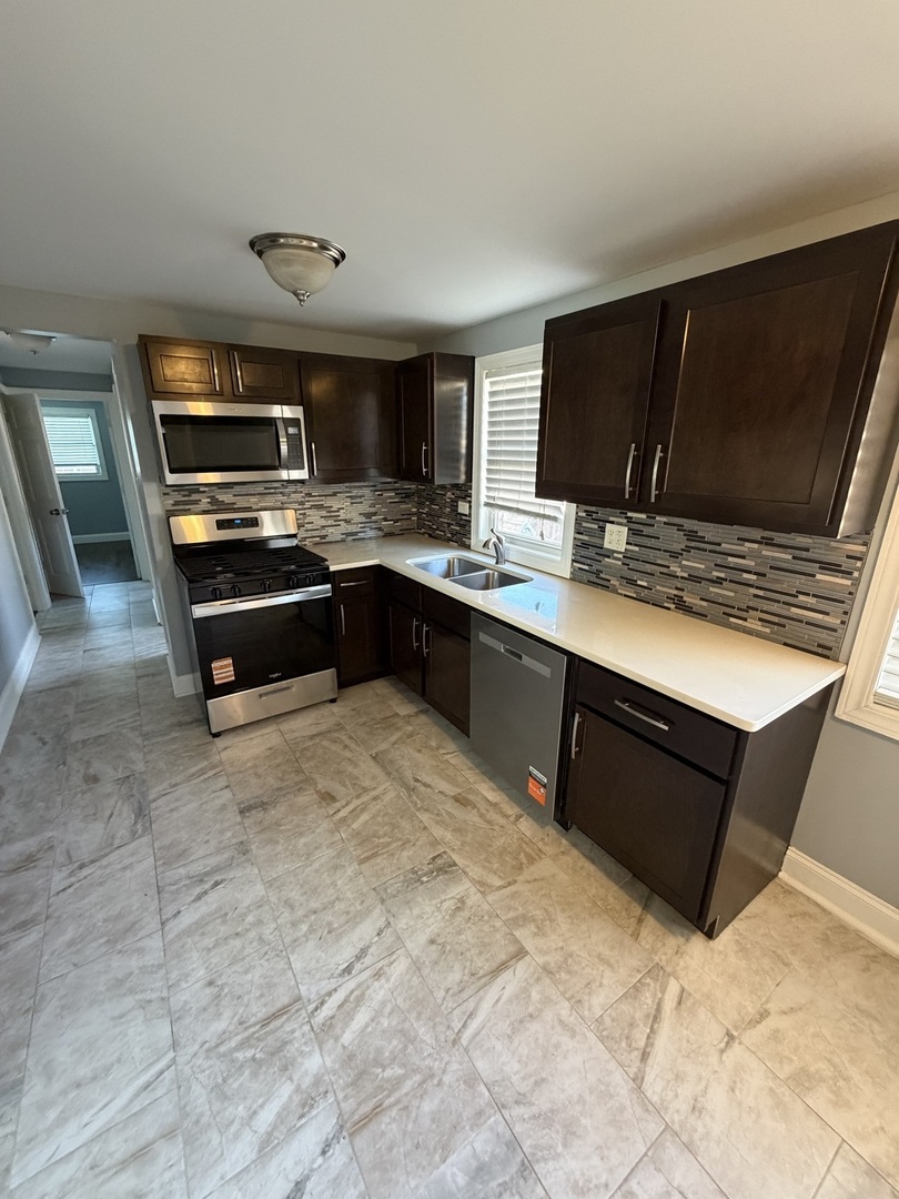 3120 E 130th Street, Chicago, IL 60633