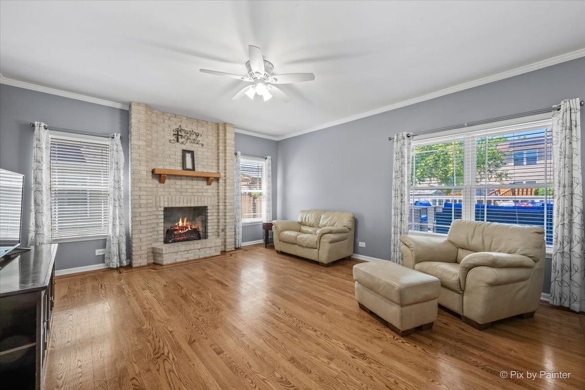 1288 Crystal Shore Drive, Carol Stream, IL 60188