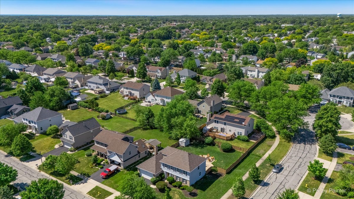 1288 Crystal Shore Drive, Carol Stream, IL 60188