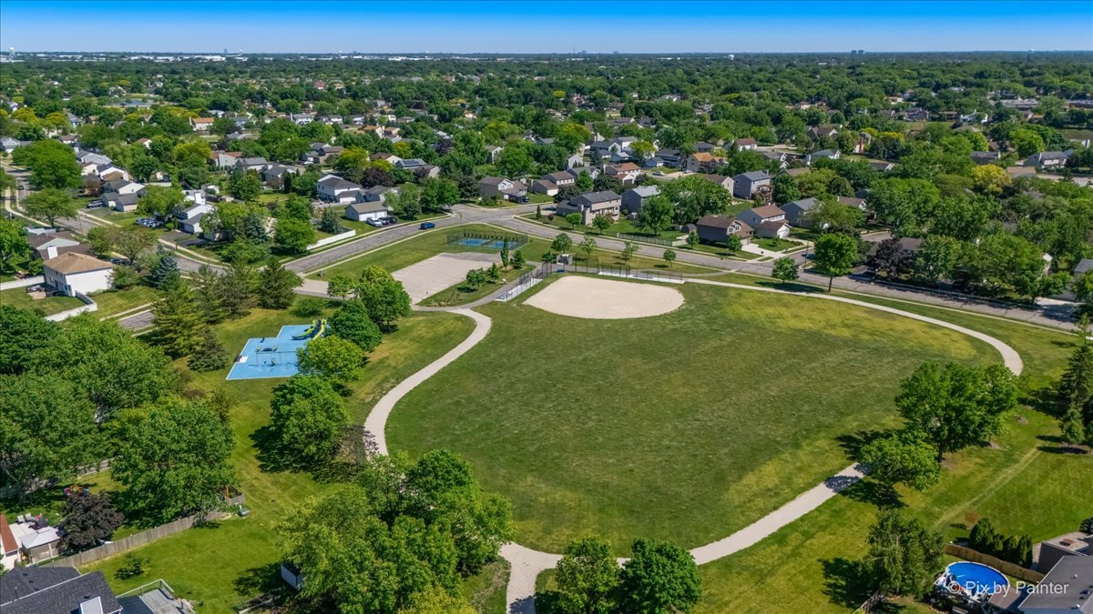 1288 Crystal Shore Drive, Carol Stream, IL 60188