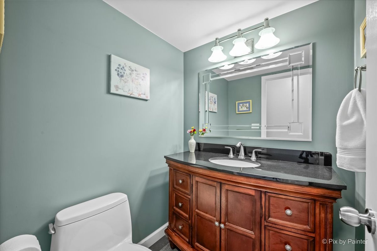 1288 Crystal Shore Drive, Carol Stream, IL 60188