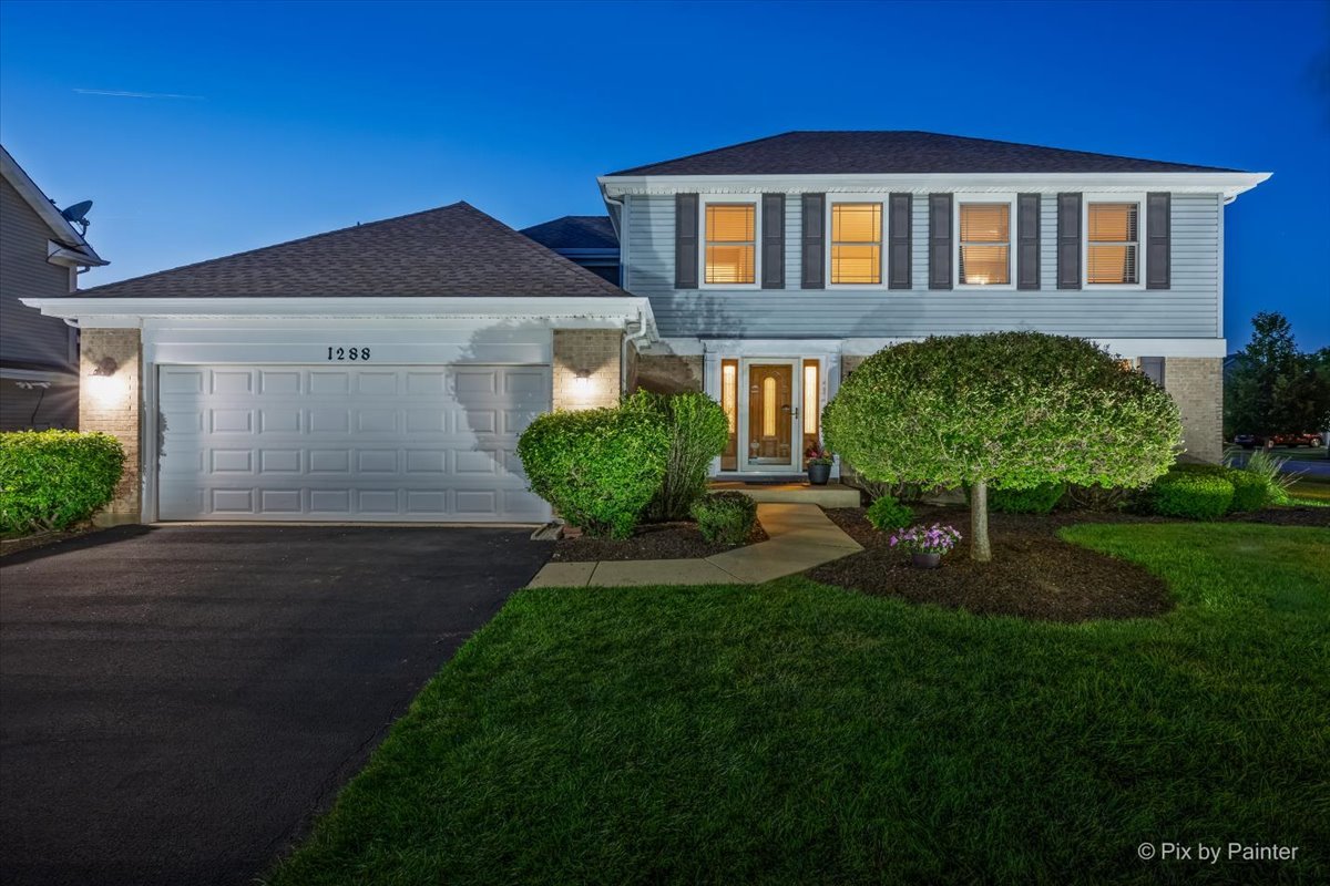 1288 Crystal Shore Drive, Carol Stream, IL 60188
