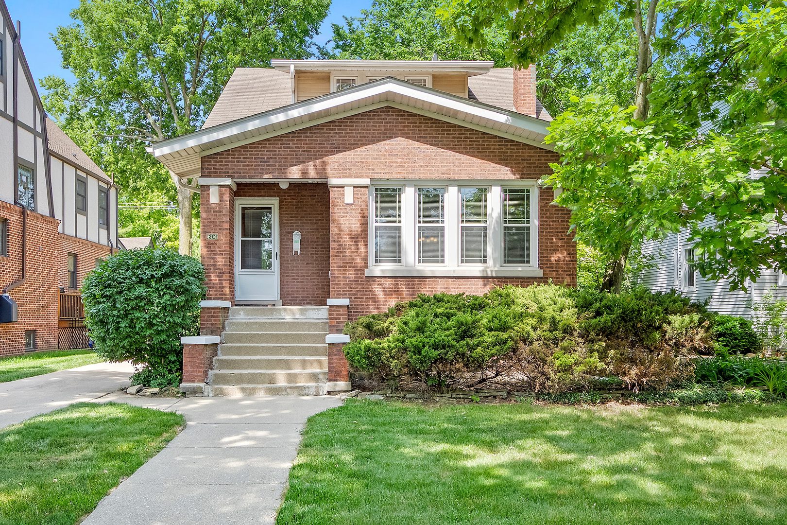 River Forest, IL 60305