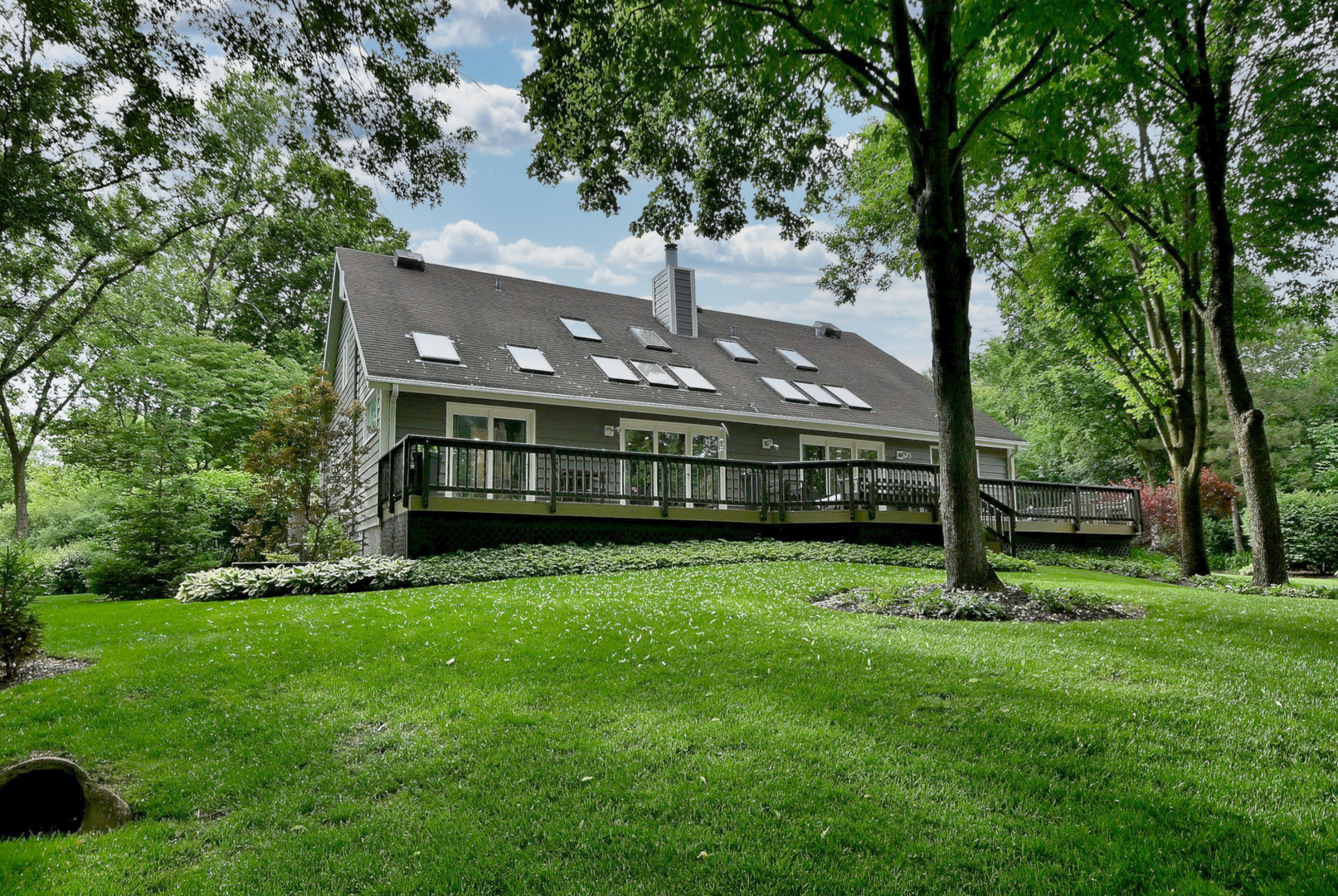 2S025 Twin Oaks Drive, Wheaton, IL 60189