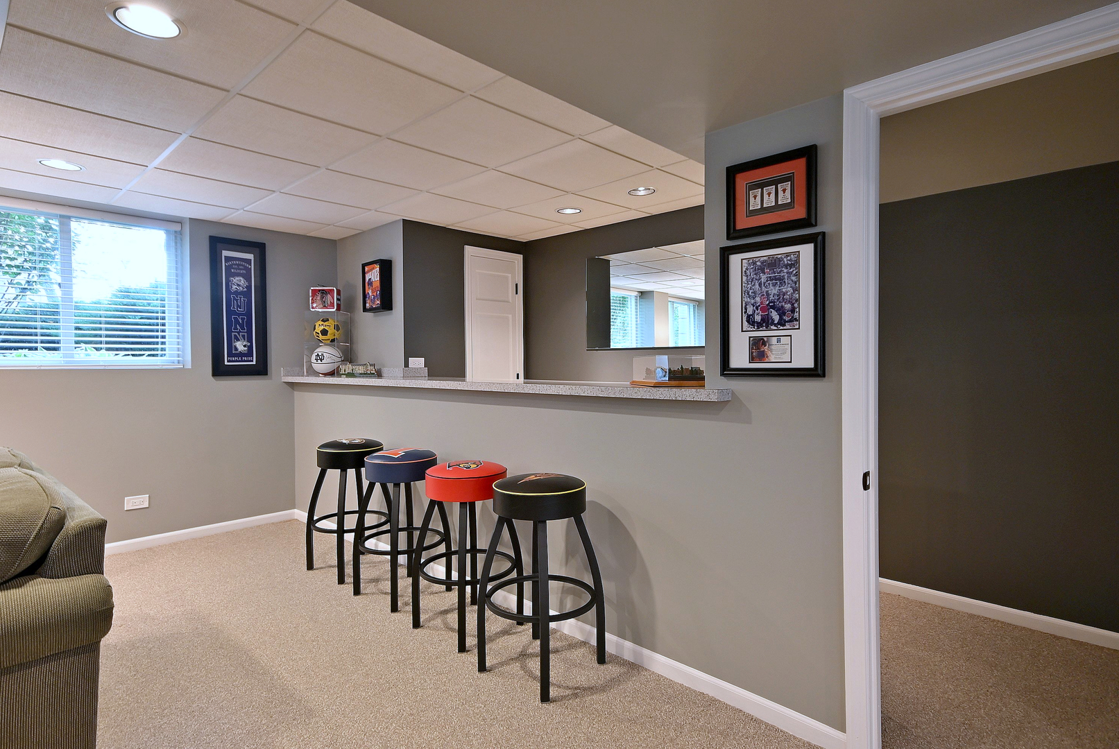 2S025 Twin Oaks Drive, Wheaton, IL 60189