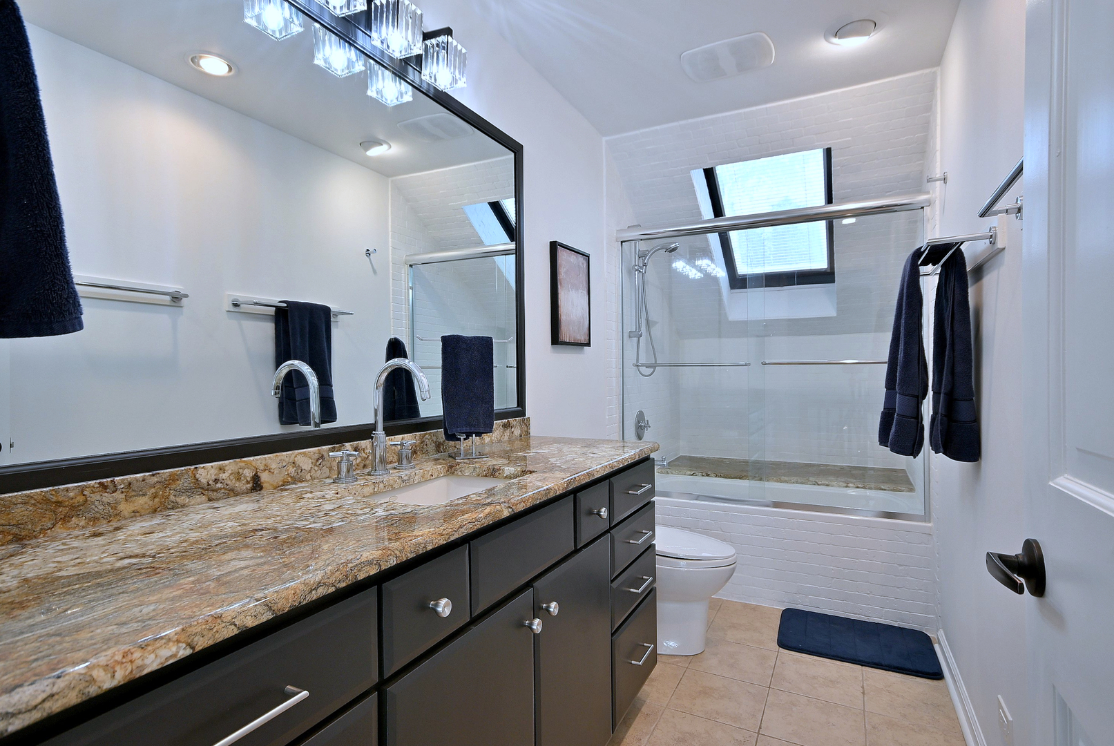 2S025 Twin Oaks Drive, Wheaton, IL 60189