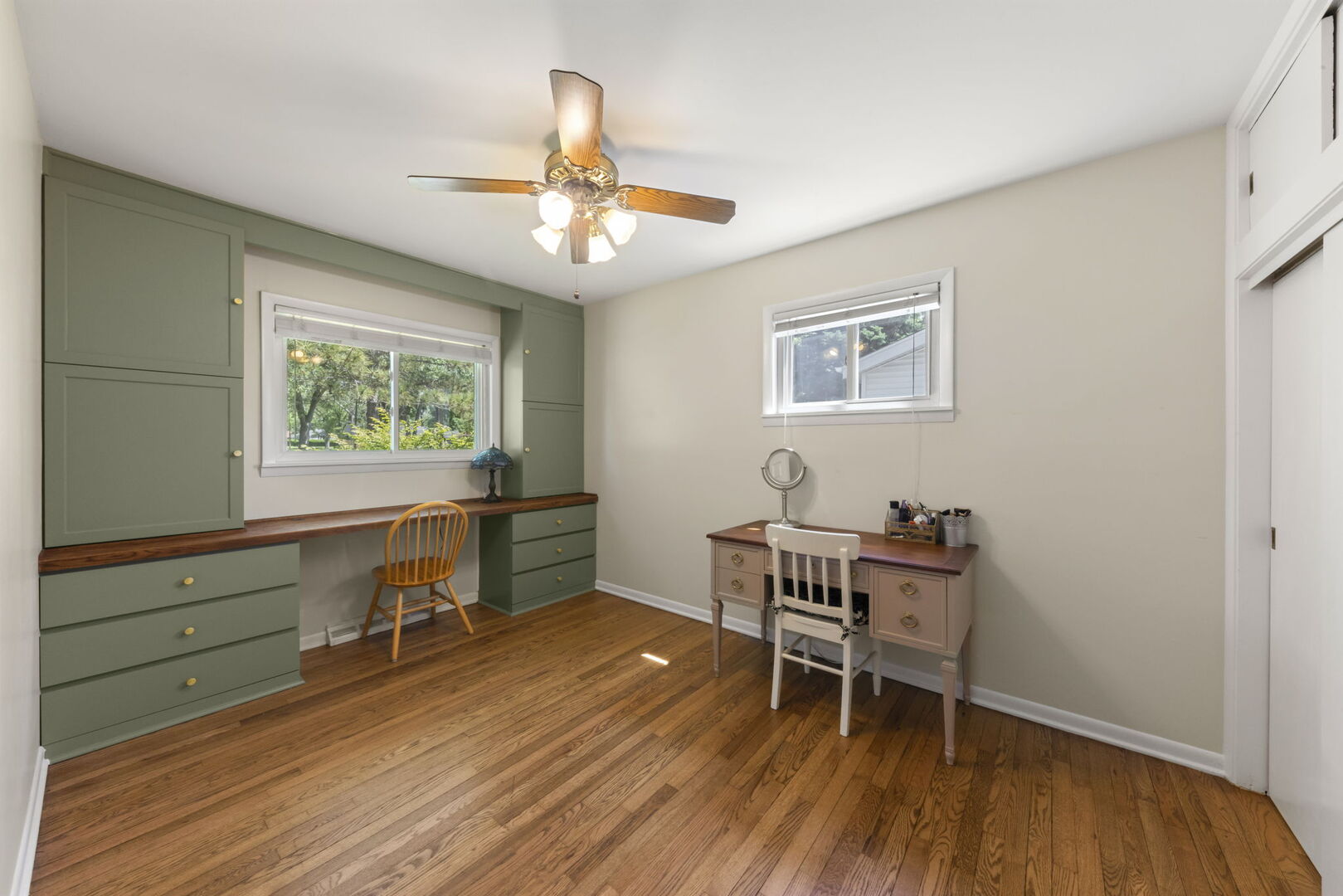 743 W Vermont Street, Villa Park, IL 60181
