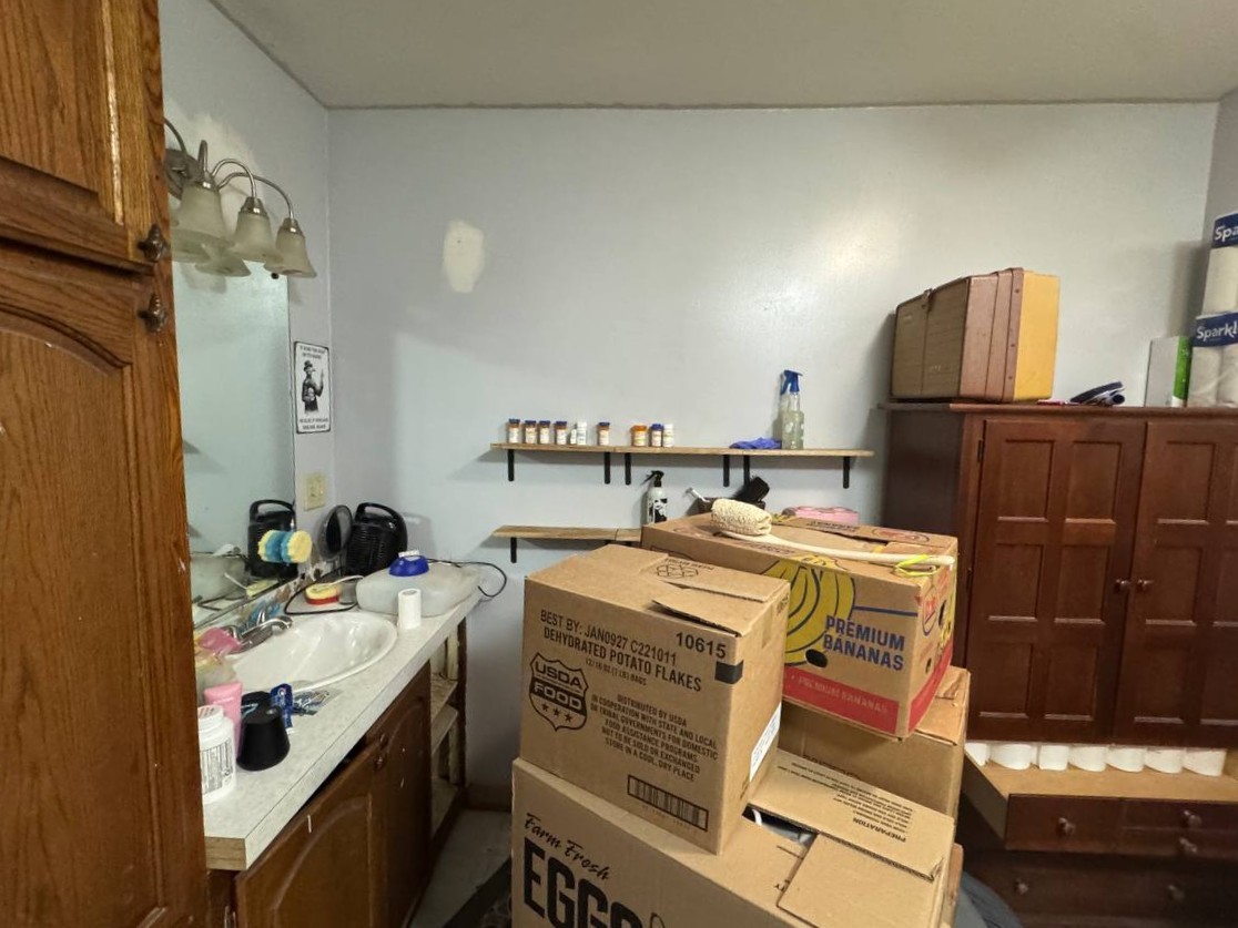 310 N MINIER Avenue, Minier, IL 61759