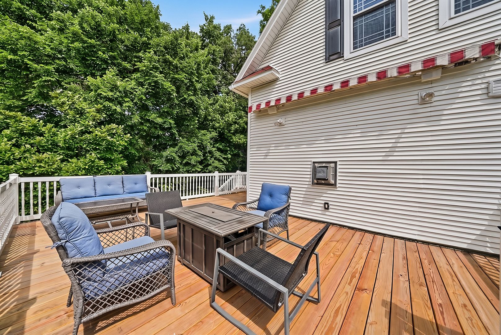 809 E Center Street, Ottawa, IL 61350
