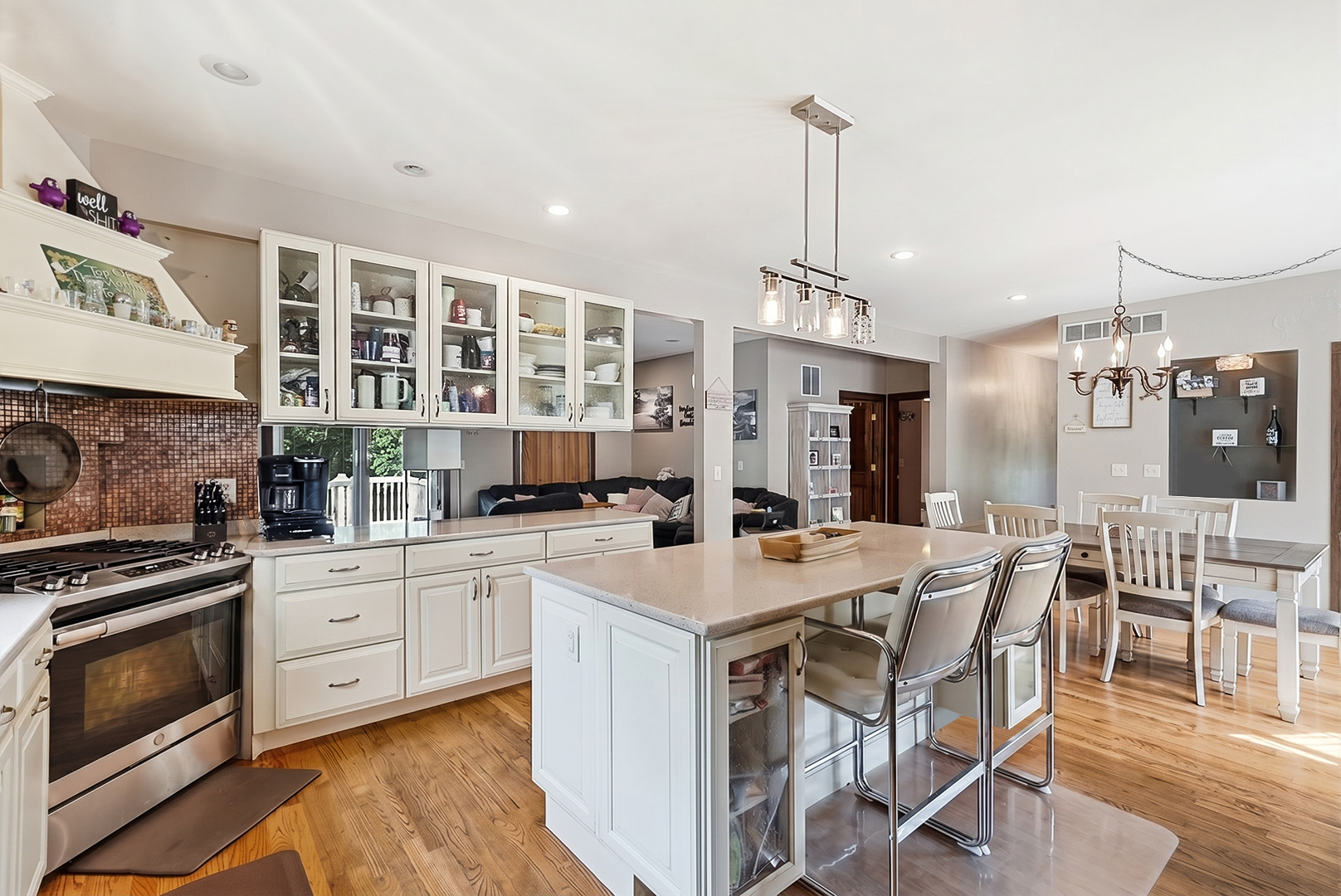 809 E Center Street, Ottawa, IL 61350