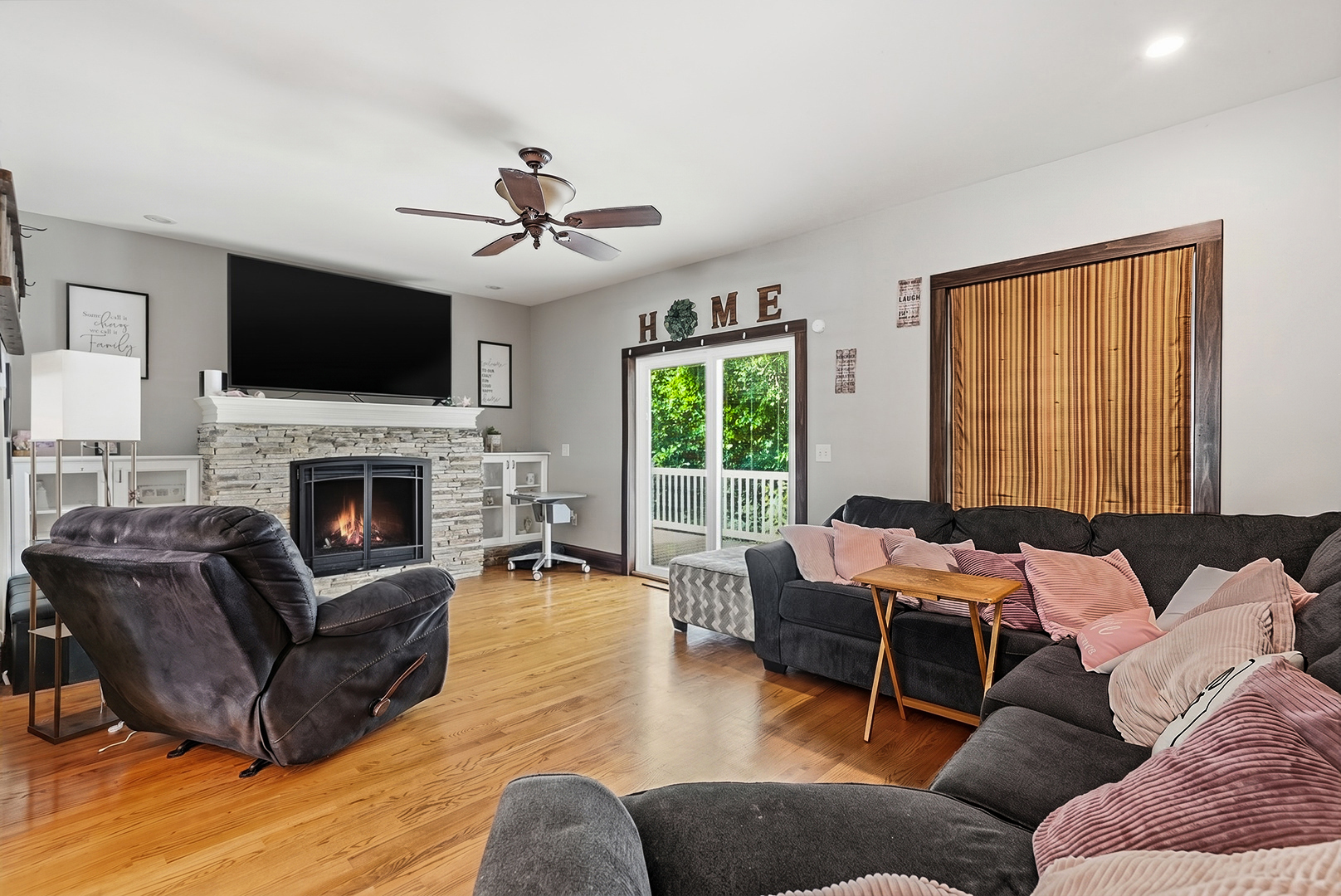 809 E Center Street, Ottawa, IL 61350