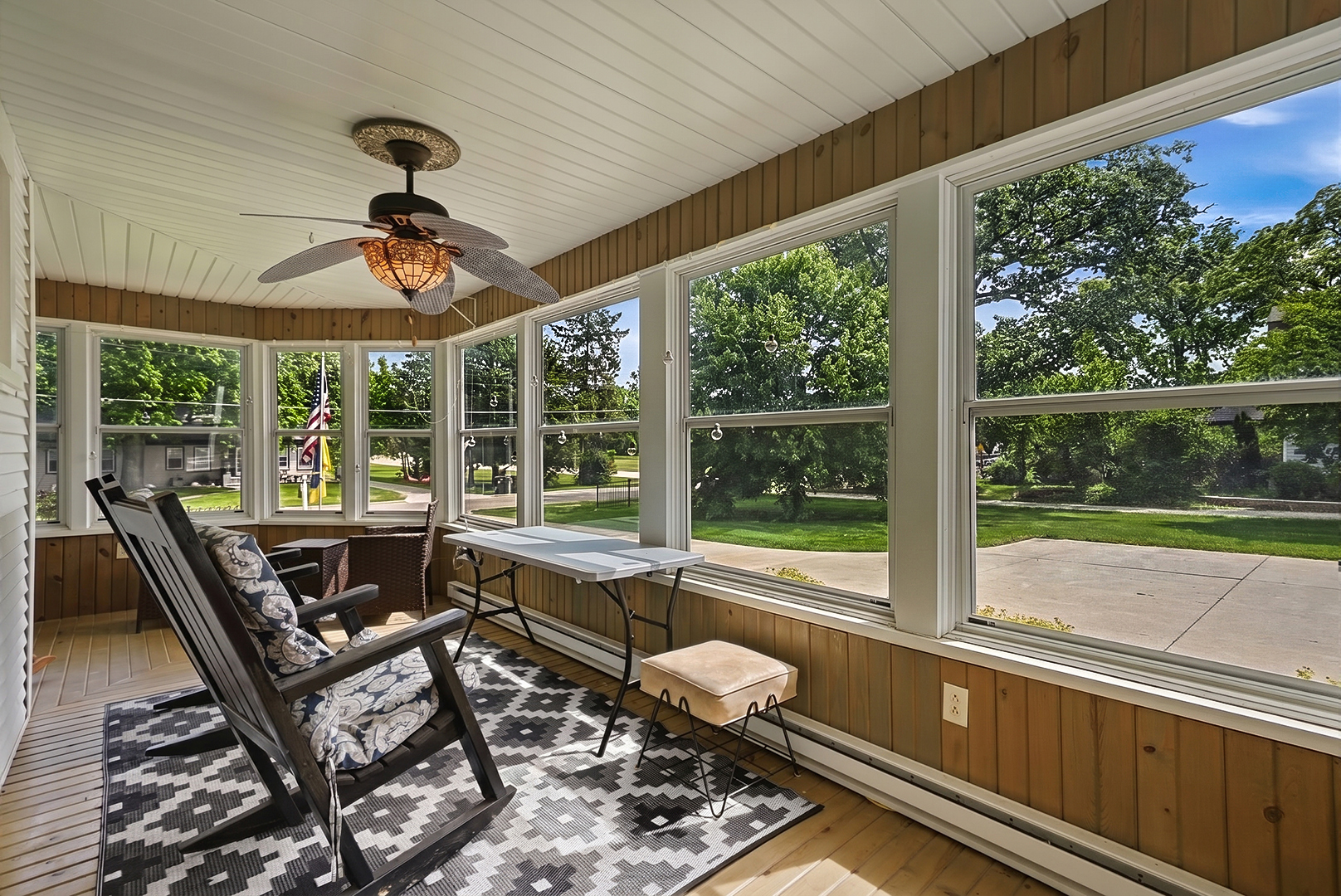 809 E Center Street, Ottawa, IL 61350