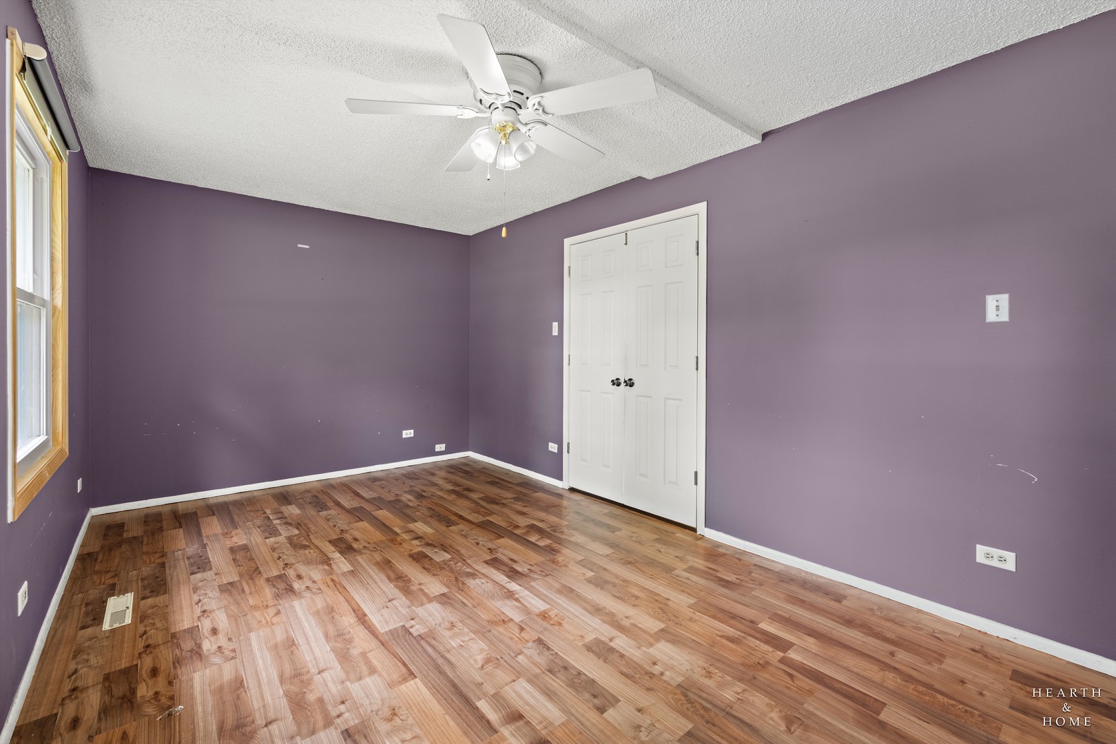 6910 Juniper Street, Hanover Park, IL 60133
