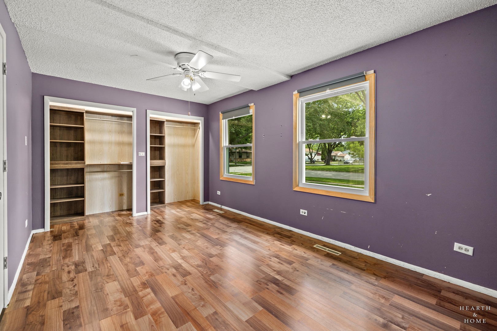 6910 Juniper Street, Hanover Park, IL 60133