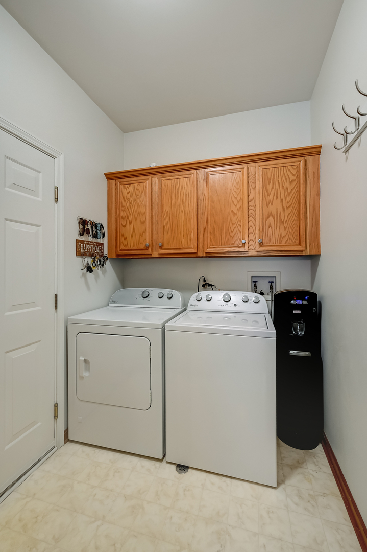 4256 Stableford Lane, Naperville, IL 60564