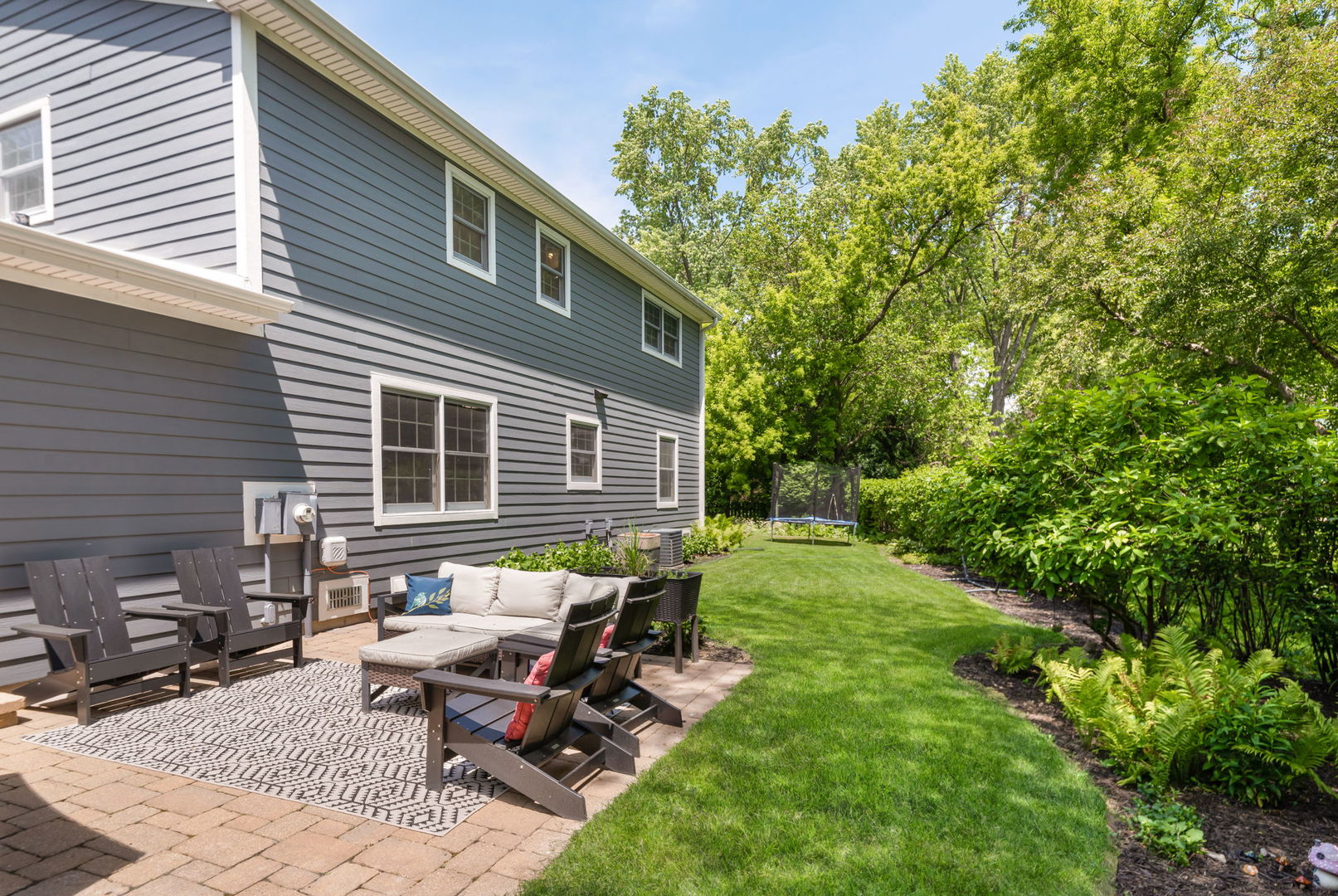 716 S Dymond Road, Libertyville, IL 60048
