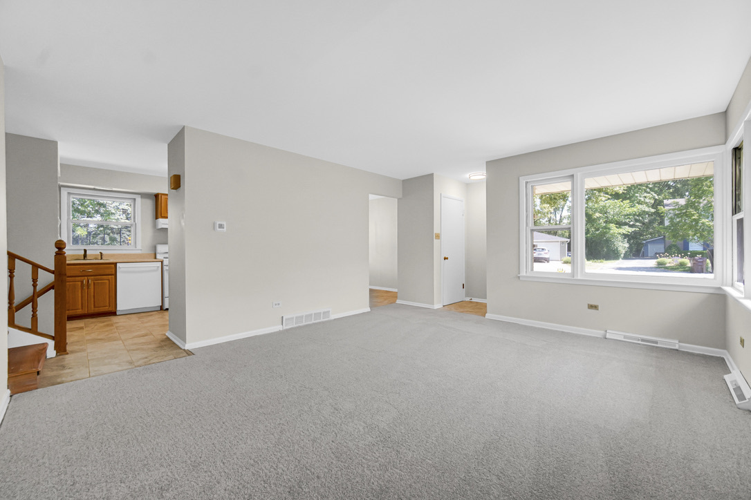 1112 Hickory Road, Homewood, IL 60430