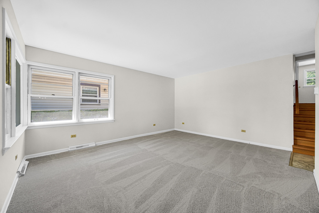 1112 Hickory Road, Homewood, IL 60430