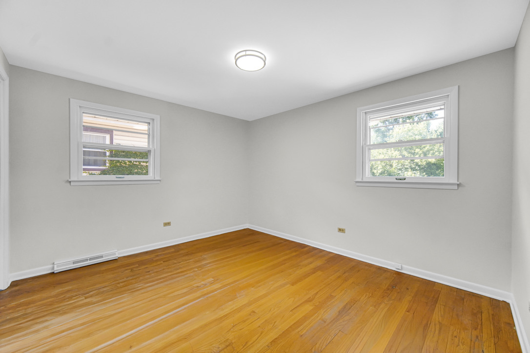 1112 Hickory Road, Homewood, IL 60430