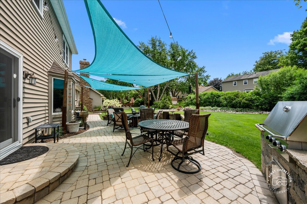 25W185 Setauket Avenue, Naperville, IL 60540