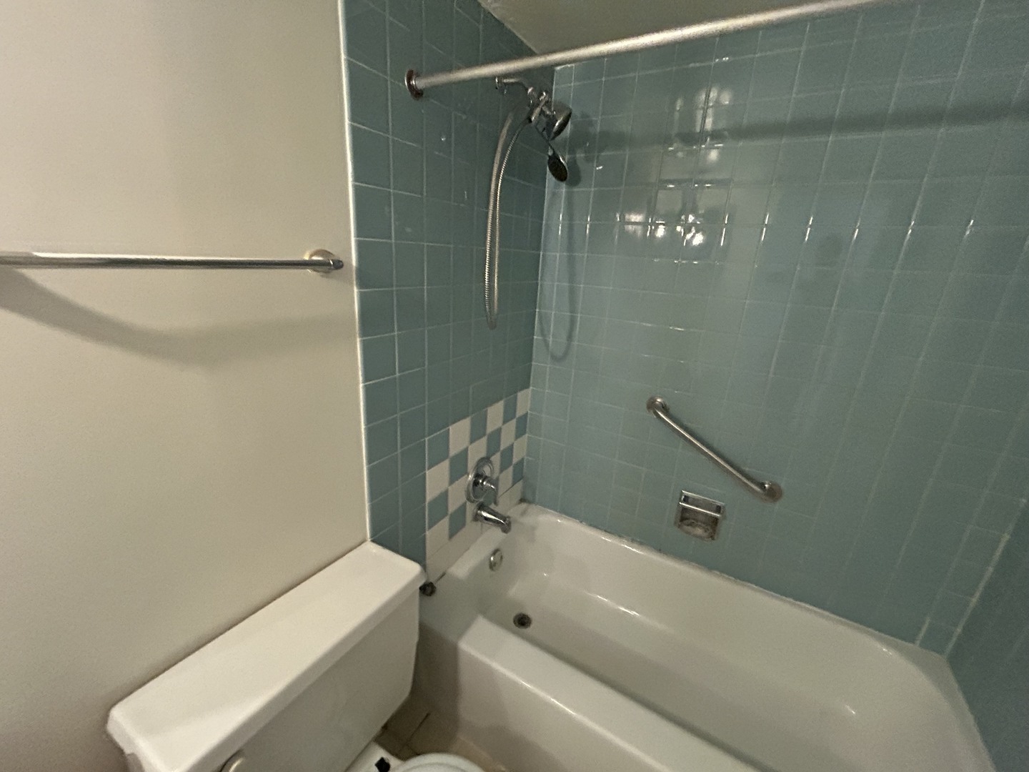400 Park Avenue #211, Calumet City, IL 60409