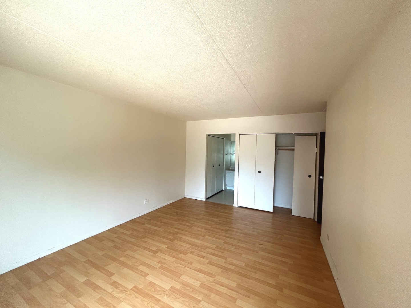 400 Park Avenue #211, Calumet City, IL 60409
