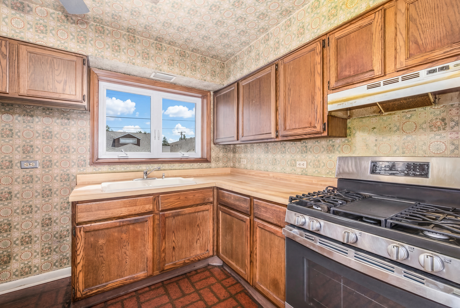 6809 N Northwest Highway #2, Chicago, IL 60631