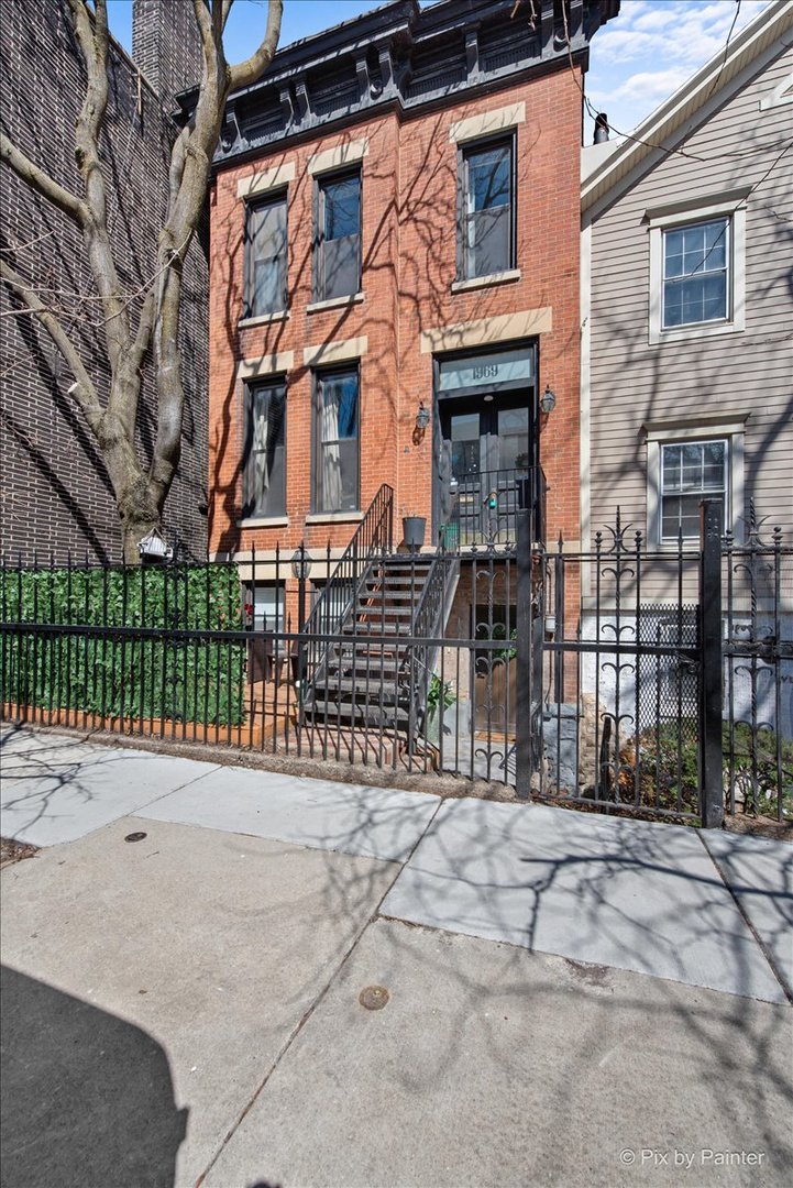 1969 N Lincoln Avenue #1, Chicago, IL 60614