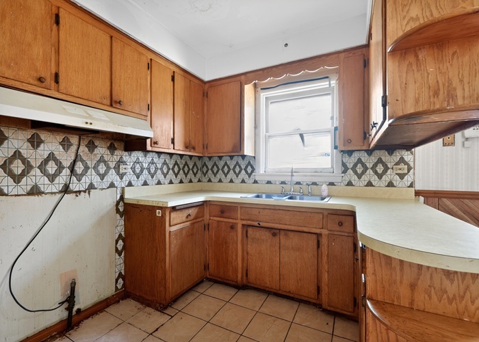 14436 S Michigan Avenue, Riverdale, IL 60827