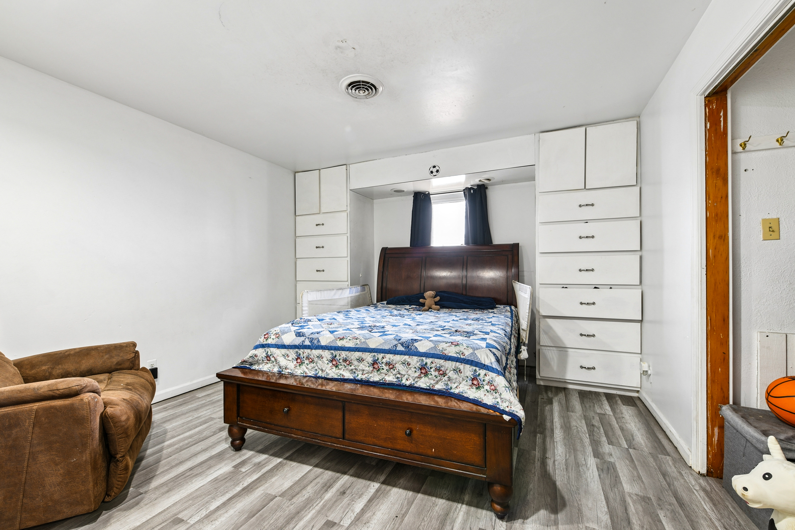 1207 Colorado Avenue, Joliet, IL 60435