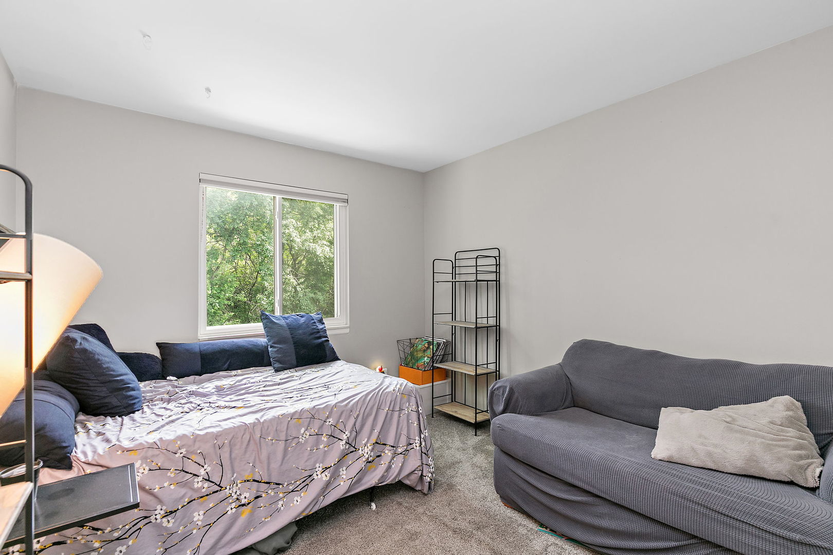 102 Pine Circle, Cary, IL 60013