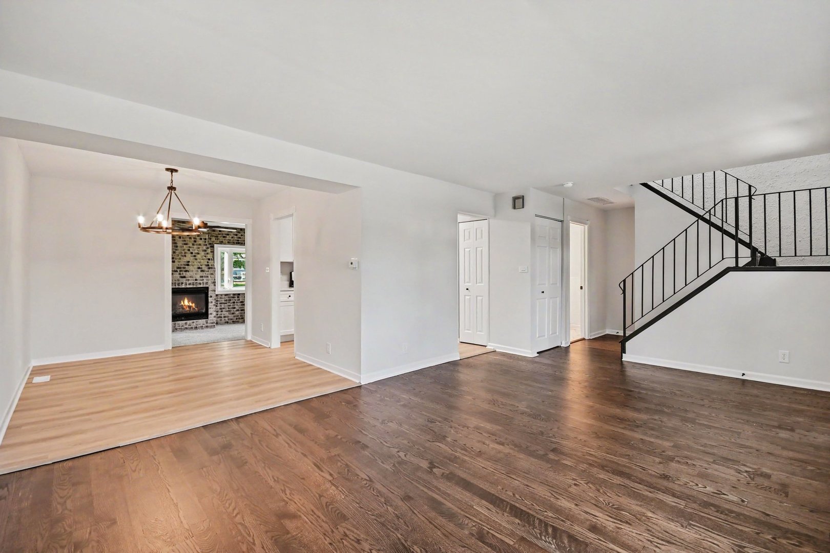715 Evergreen Court, Romeoville, IL 60446