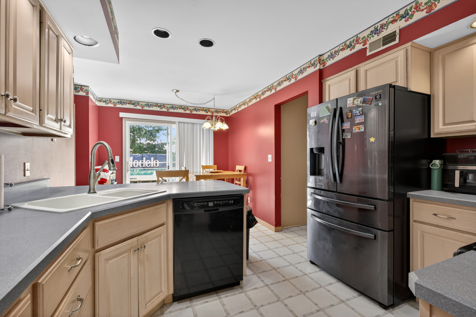 817 Adrienne Avenue, Ottawa, IL 61350