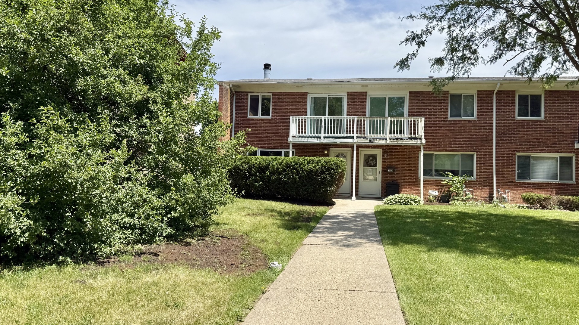 333 CHERRY VALLEY Road, Vernon Hills, IL 60061