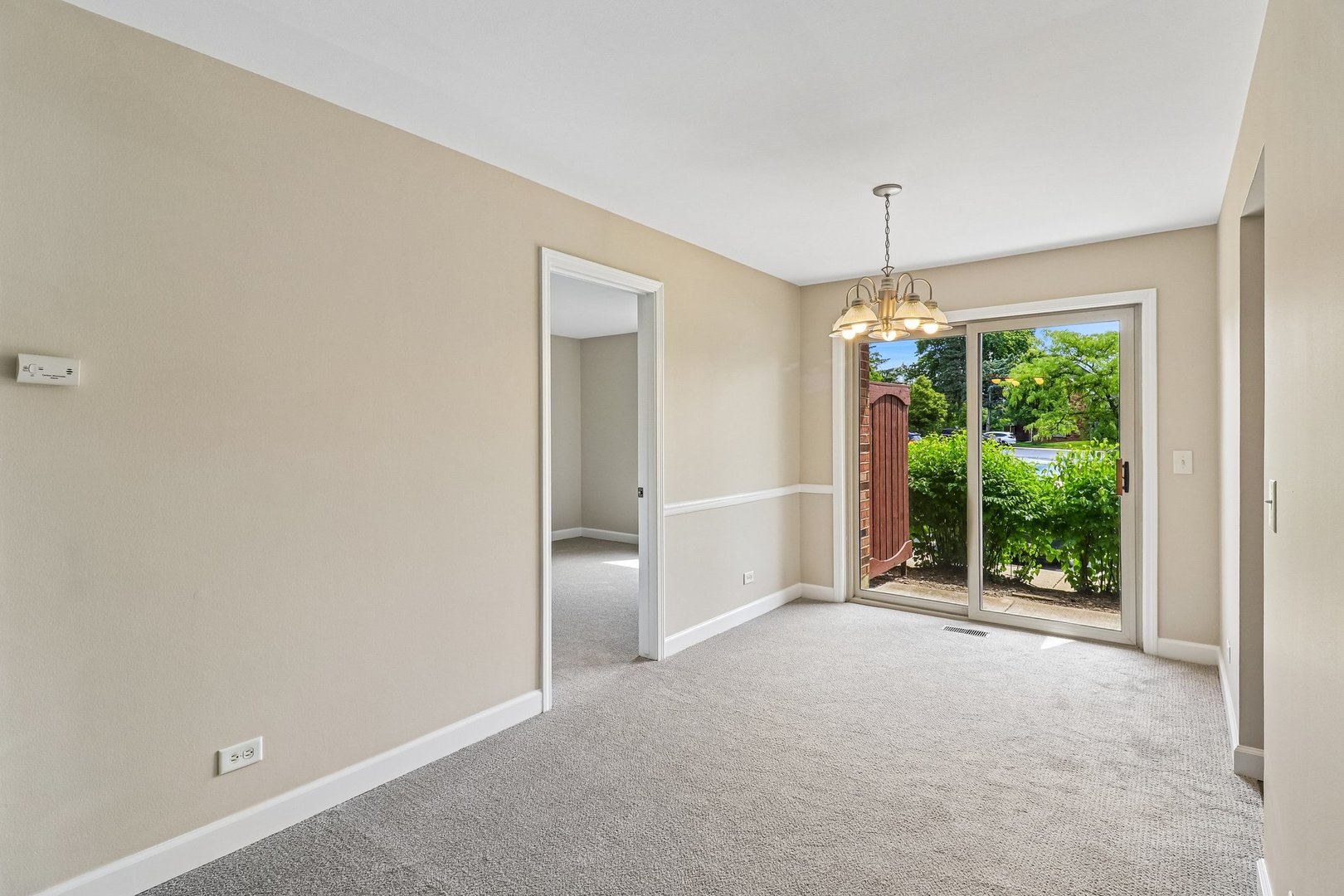 1336 McDowell Road #104, Naperville, IL 60563