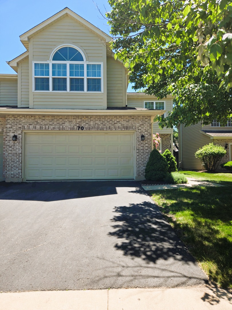 70 Townsend Circle, Naperville, IL 60565