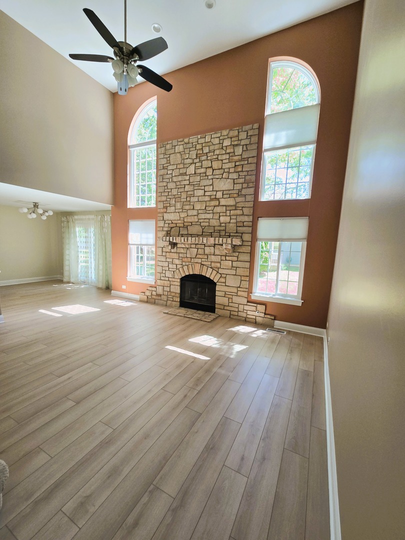 70 Townsend Circle, Naperville, IL 60565