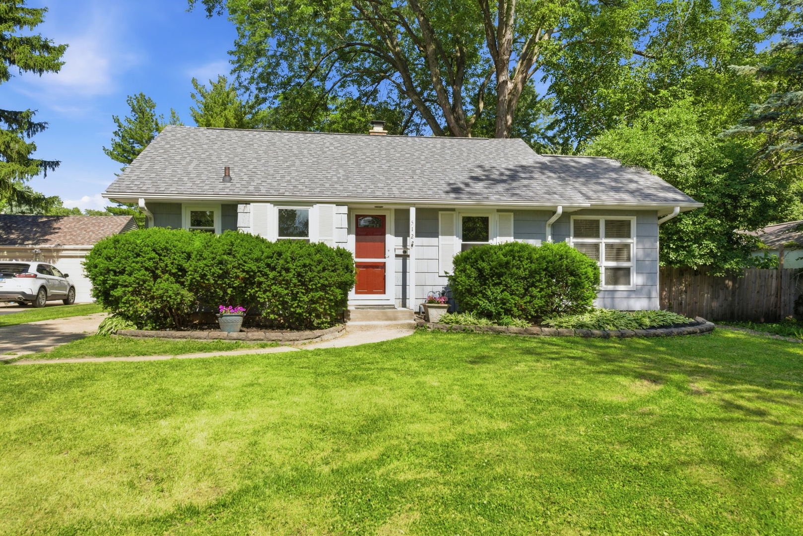 512 S Calumet Avenue, Aurora, IL 60506