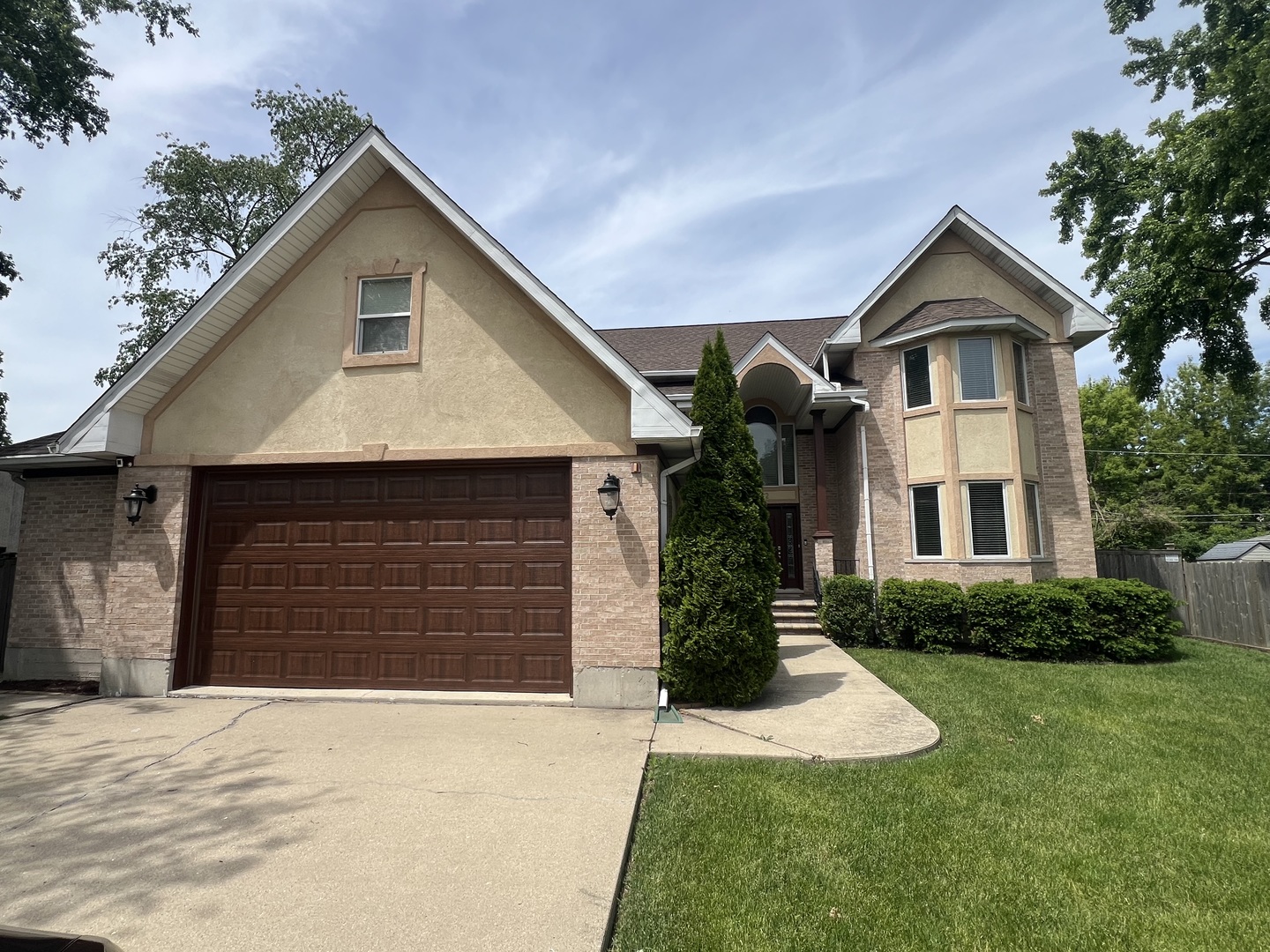 262 9th Street, Wheeling, IL 60090