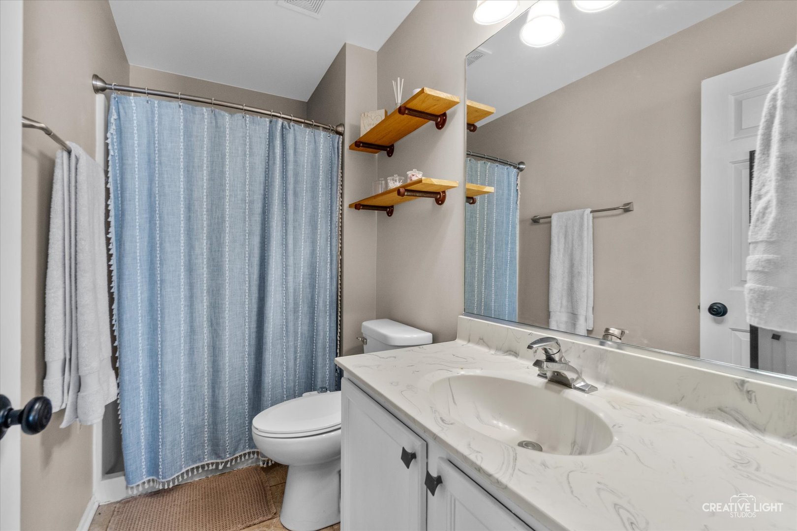 320 Daffodil Drive, Romeoville, IL 60446