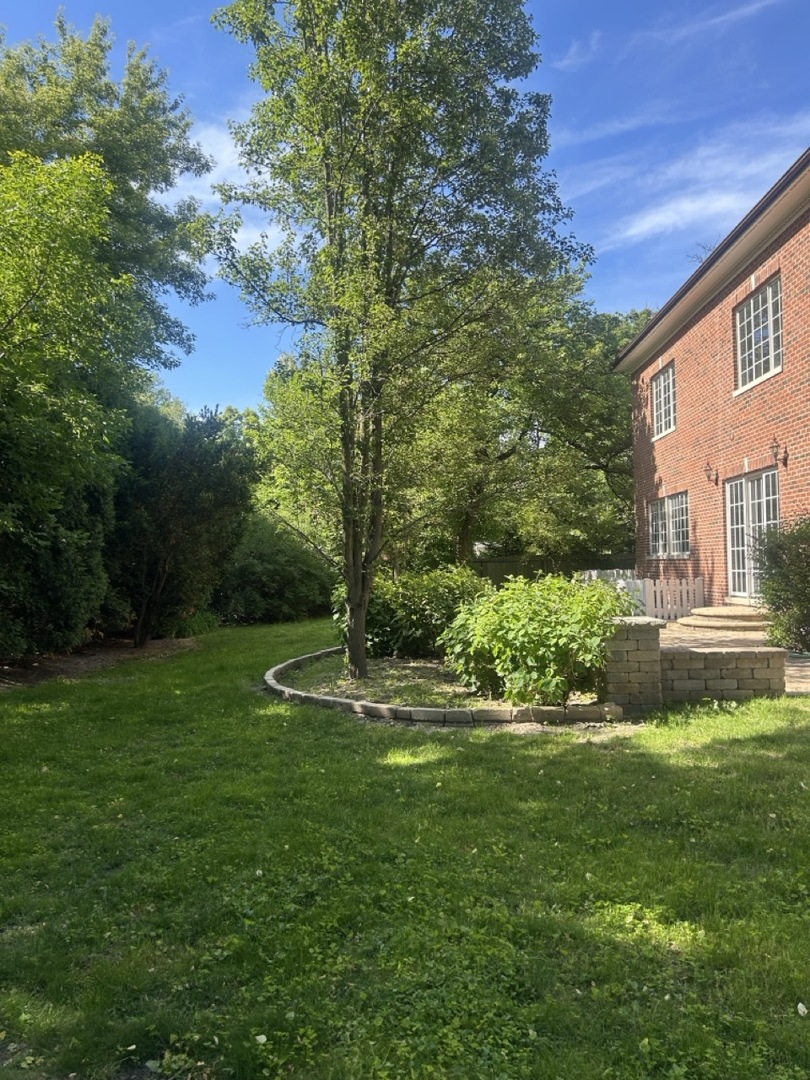 73 Locust Road, Winnetka, IL 60093