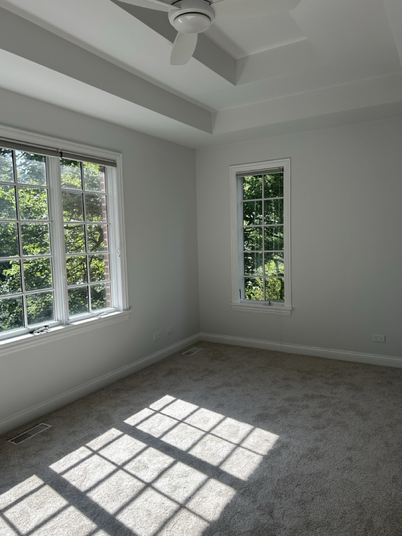 73 Locust Road, Winnetka, IL 60093