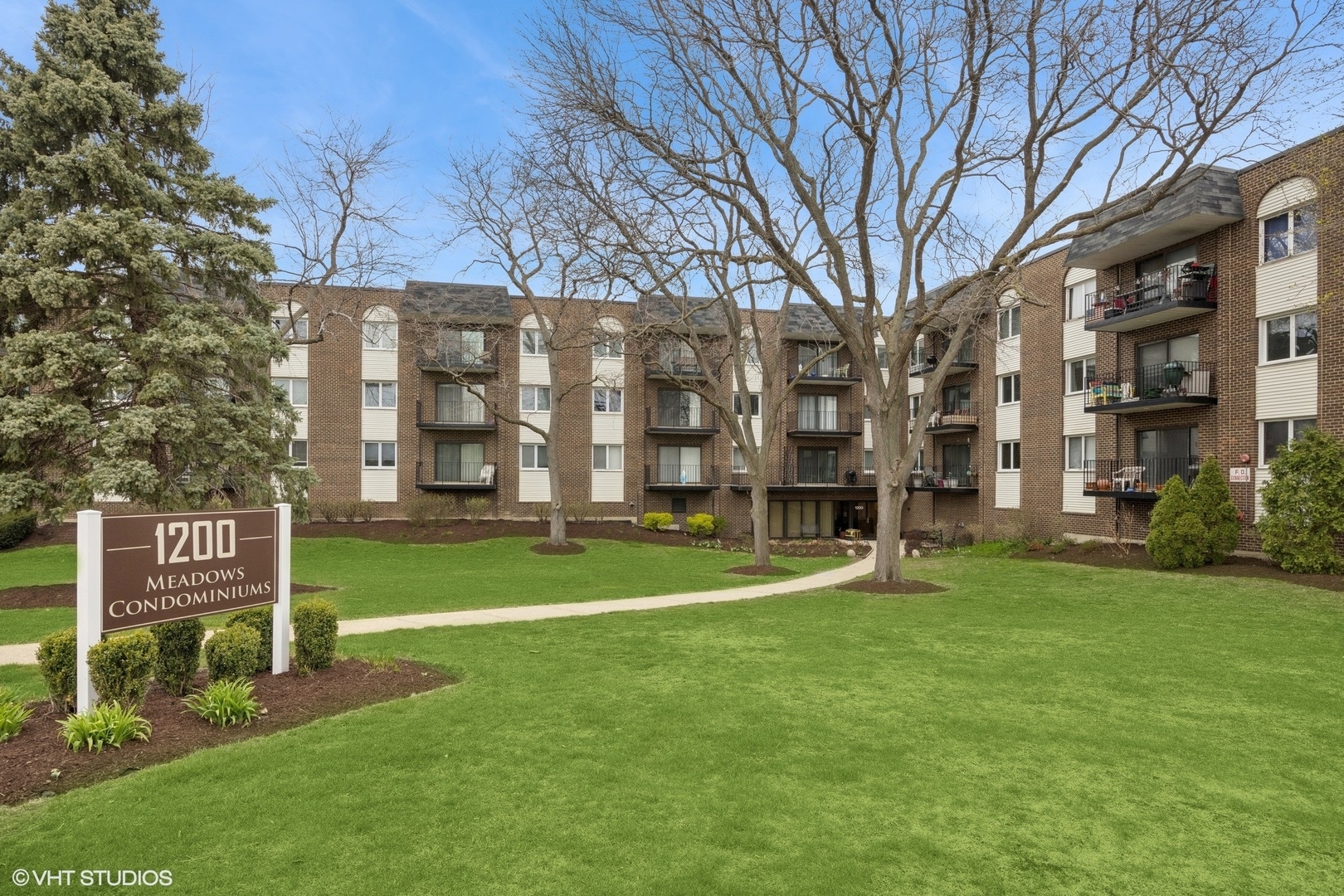 1200 W Northwest Highway #109, Mount Prospect, IL 60056