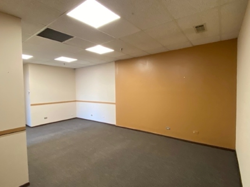 9944 S ROBERTS Road #108, Palos Hills, IL 60465