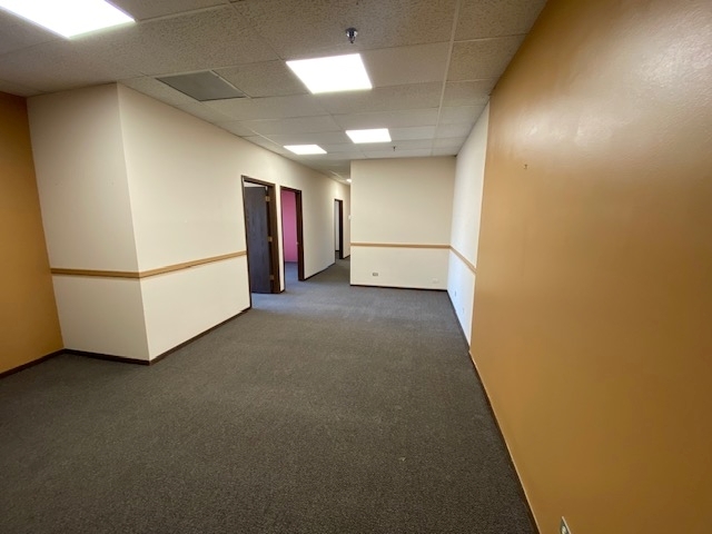 9944 S ROBERTS Road #108, Palos Hills, IL 60465