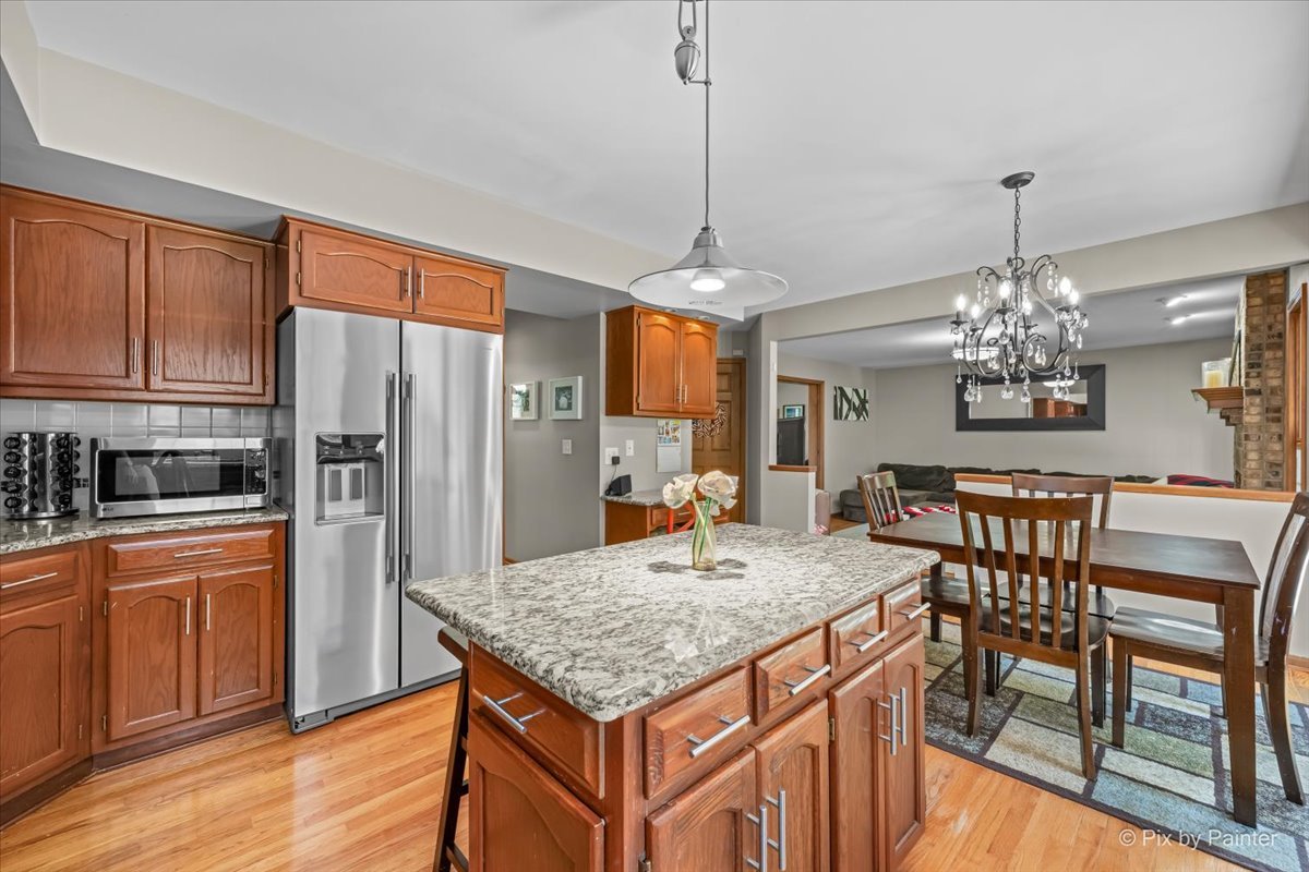 53 Breckenridge Drive, Aurora, IL 60504