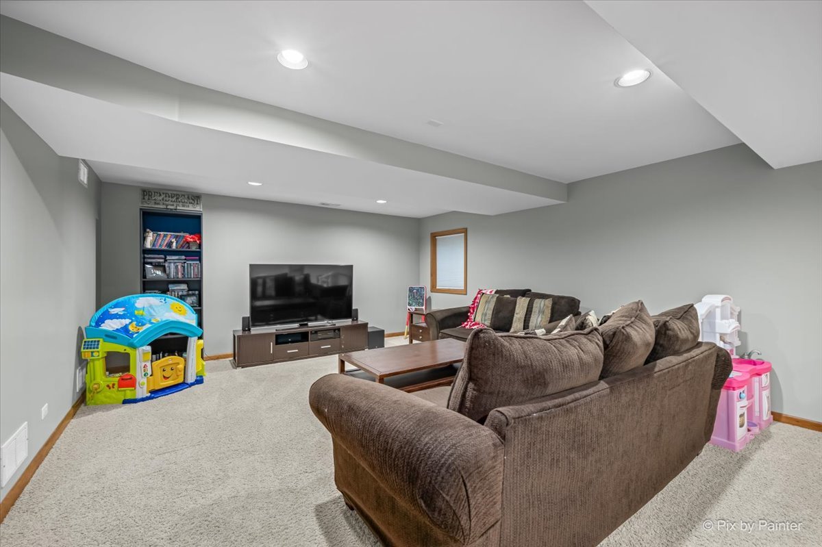 53 Breckenridge Drive, Aurora, IL 60504