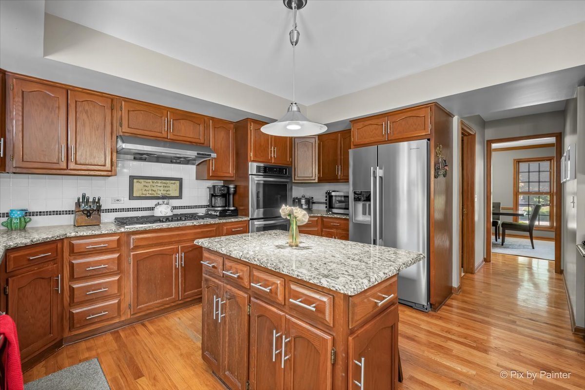 53 Breckenridge Drive, Aurora, IL 60504