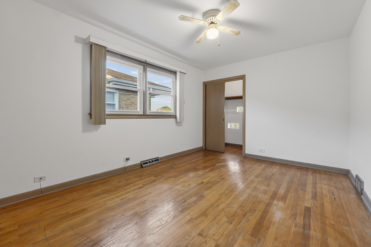 4618 W 87th Street, Chicago, IL 60652