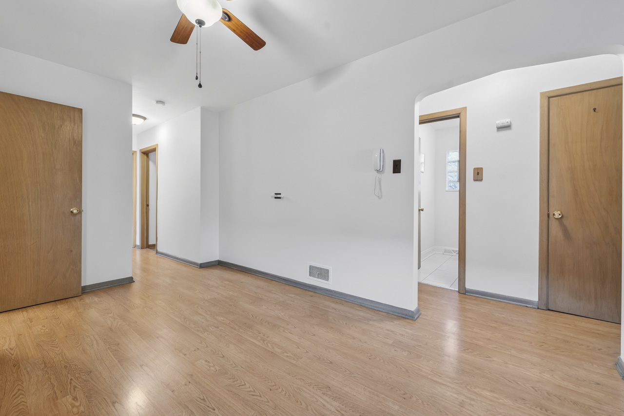 4618 W 87th Street, Chicago, IL 60652